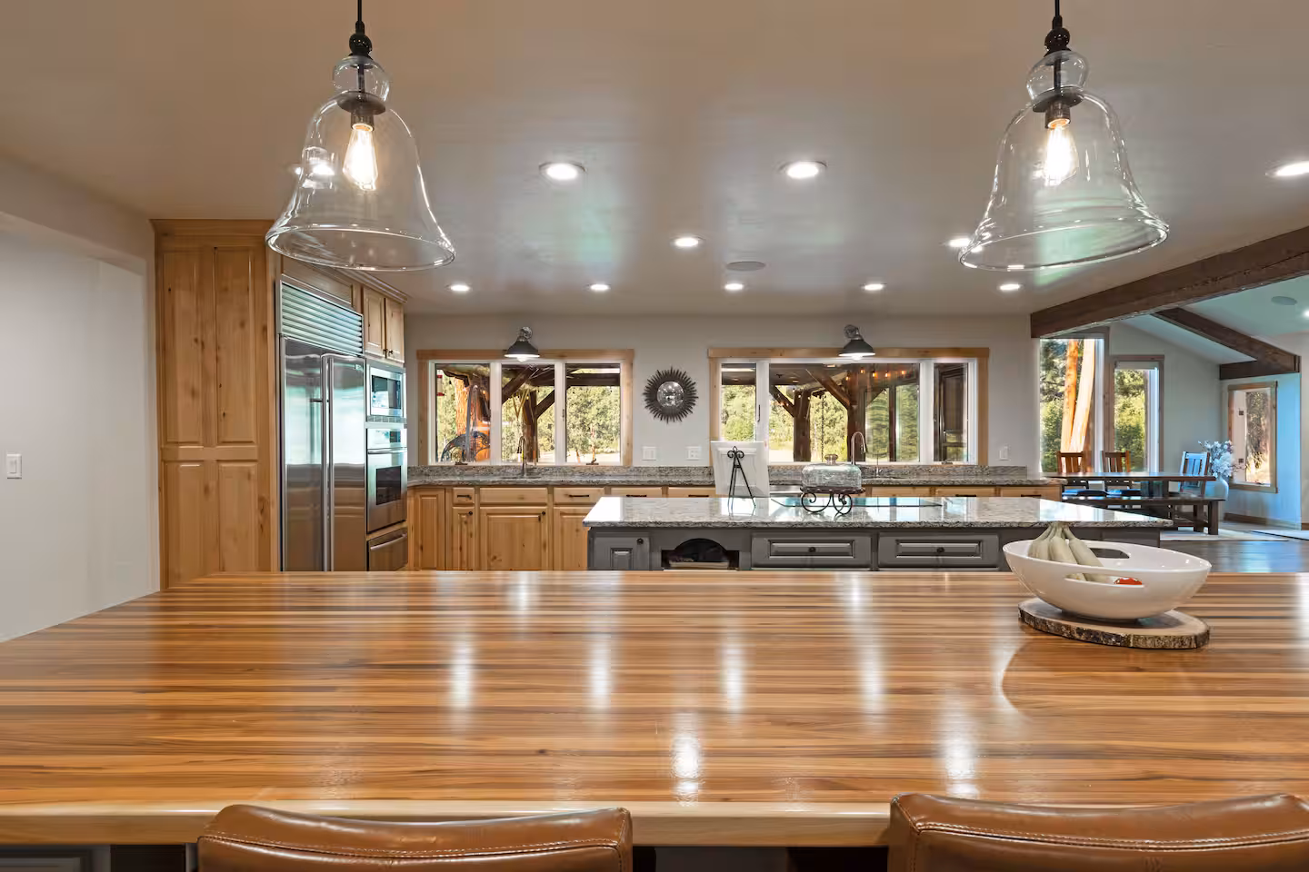 1de0d732-082b-4fe5-8d33-0ab4e52e8548